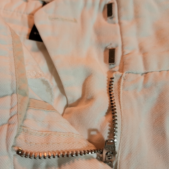 THE LIMITED Drew Fit White Shorts Size 6 EUC - Picture 4 of 11